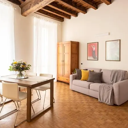 Apartmán Charming Joivy Flat Next To Duomo Di Como