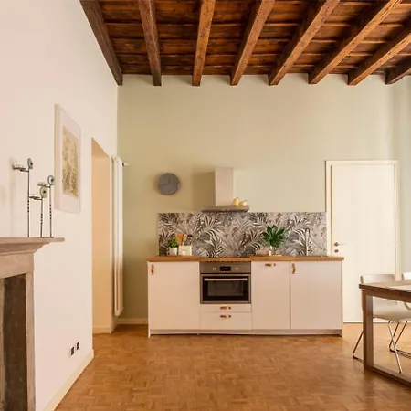 Charming Joivy Flat Next To Duomo Di * Como